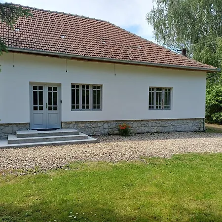 Apartament Fueveskert